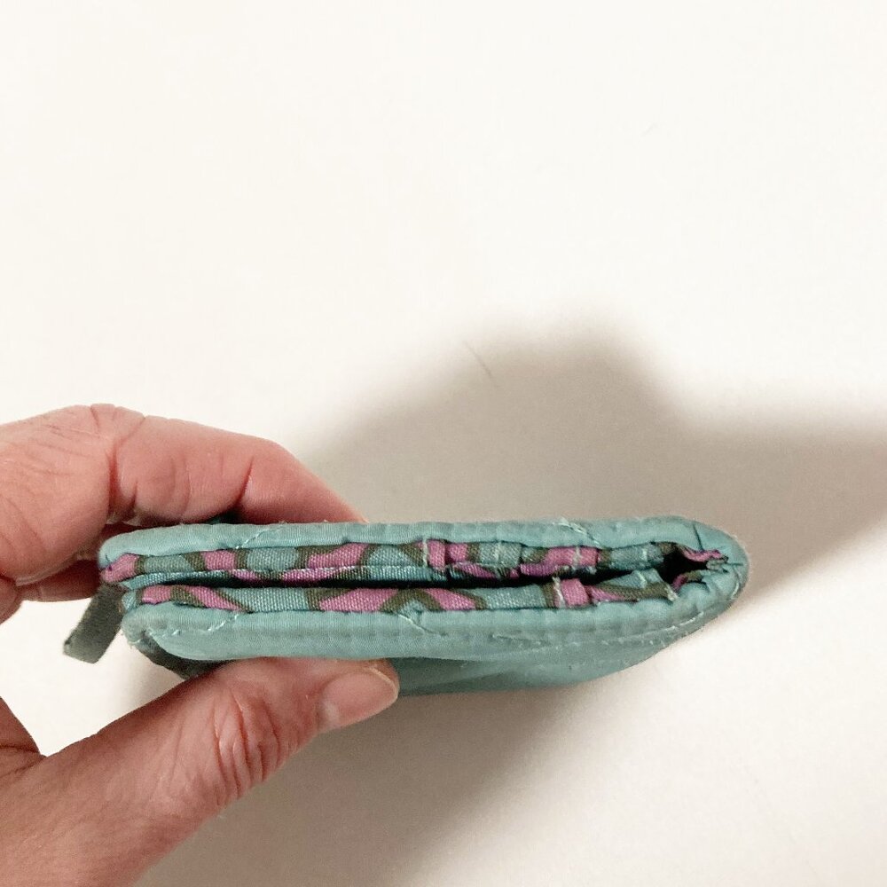 Vera Bradley Essential Slim Wallet Green Small Minimal Quilted - Picture 6 of 10